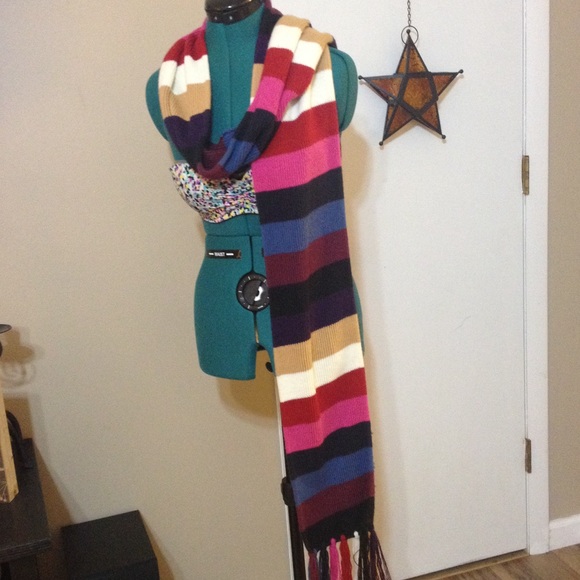 St. Johns Bay long multicolored stripe scarf - Picture 4 of 8